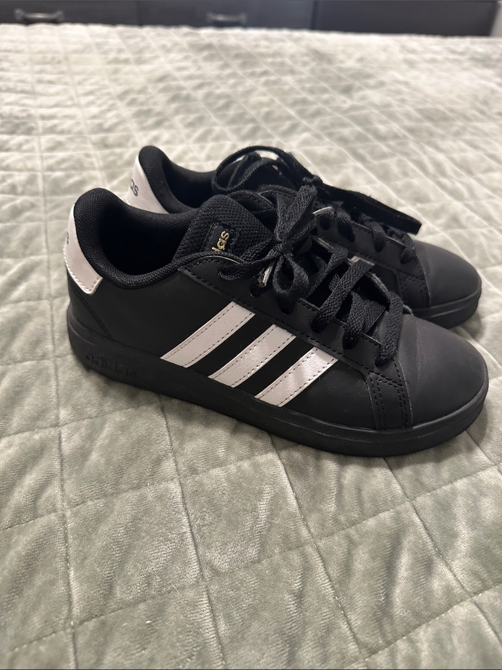 Adidas Grand Court